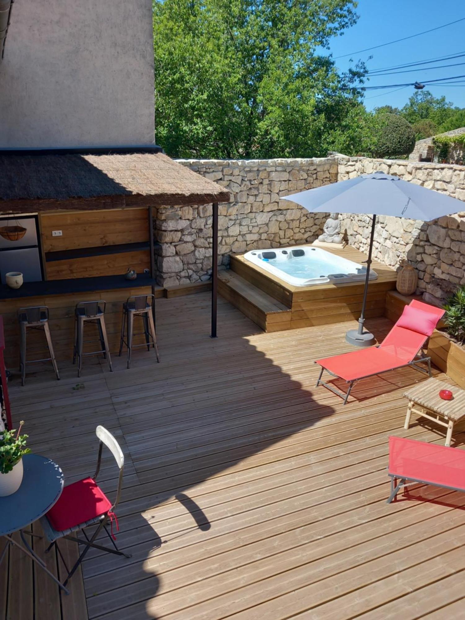 Chez Daniele Chambre Avec Jacuzzi Et Terrasse Privee Murs  Екстериор снимка
